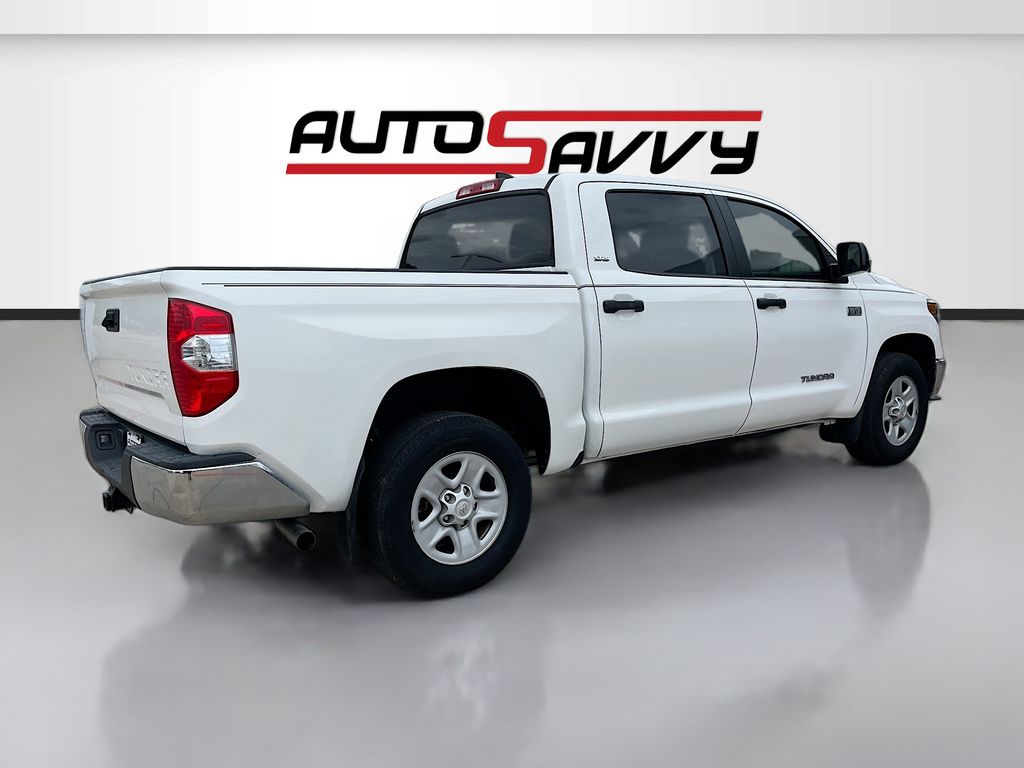 Used 2020 White Toyota SR5 image 7