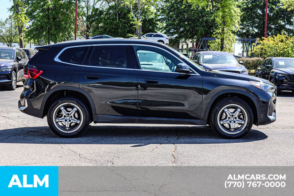 Used 2023 Black BMW xDrive28i image 10
