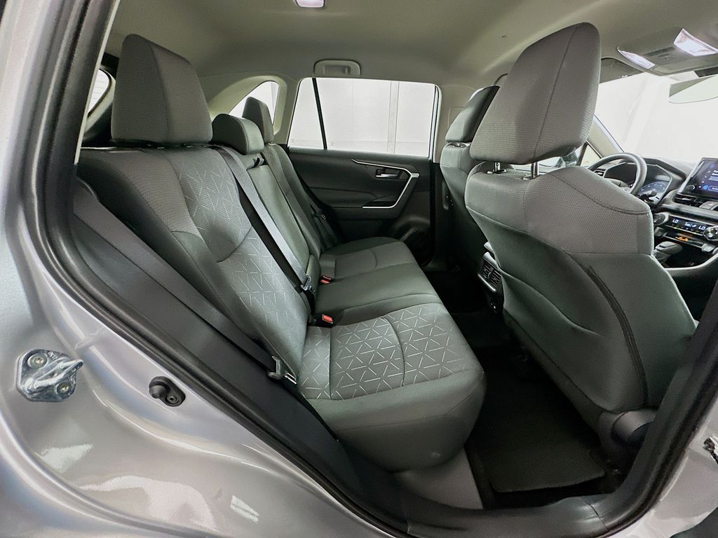 Thumbnail: 2025 Toyota RAV4 - 27