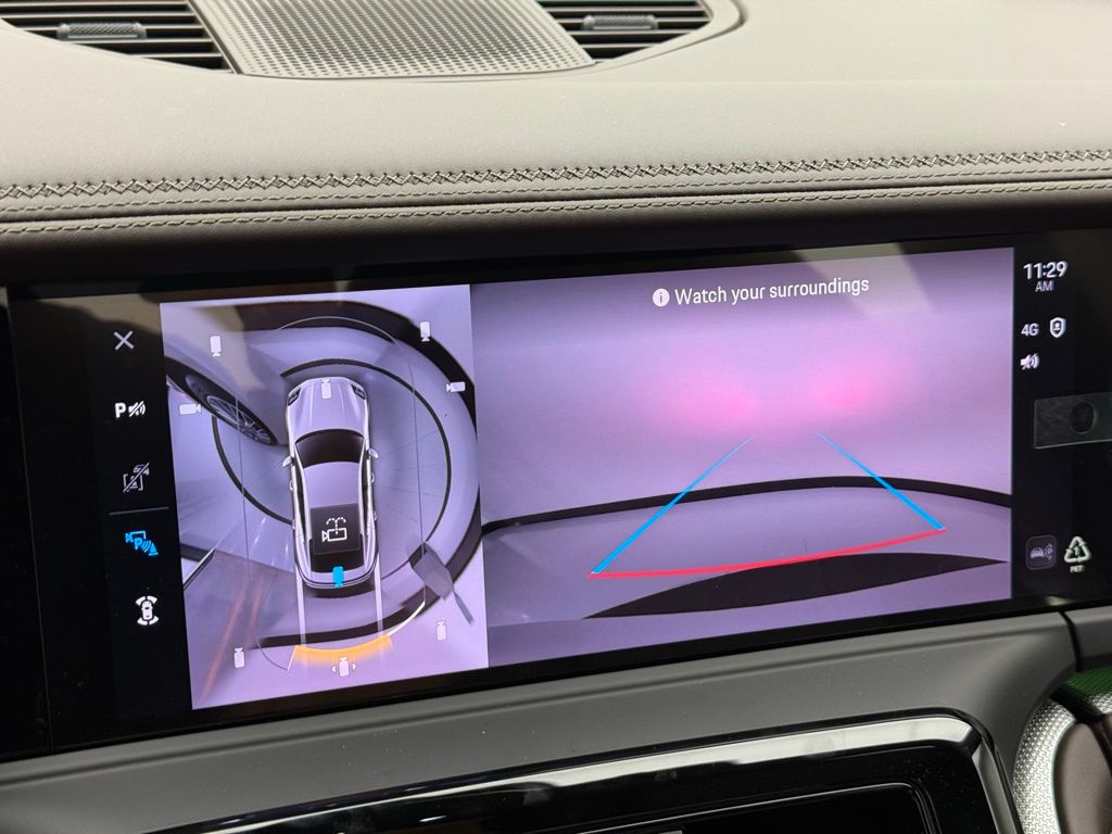 Thumbnail: 2025 Porsche Panamera - 17