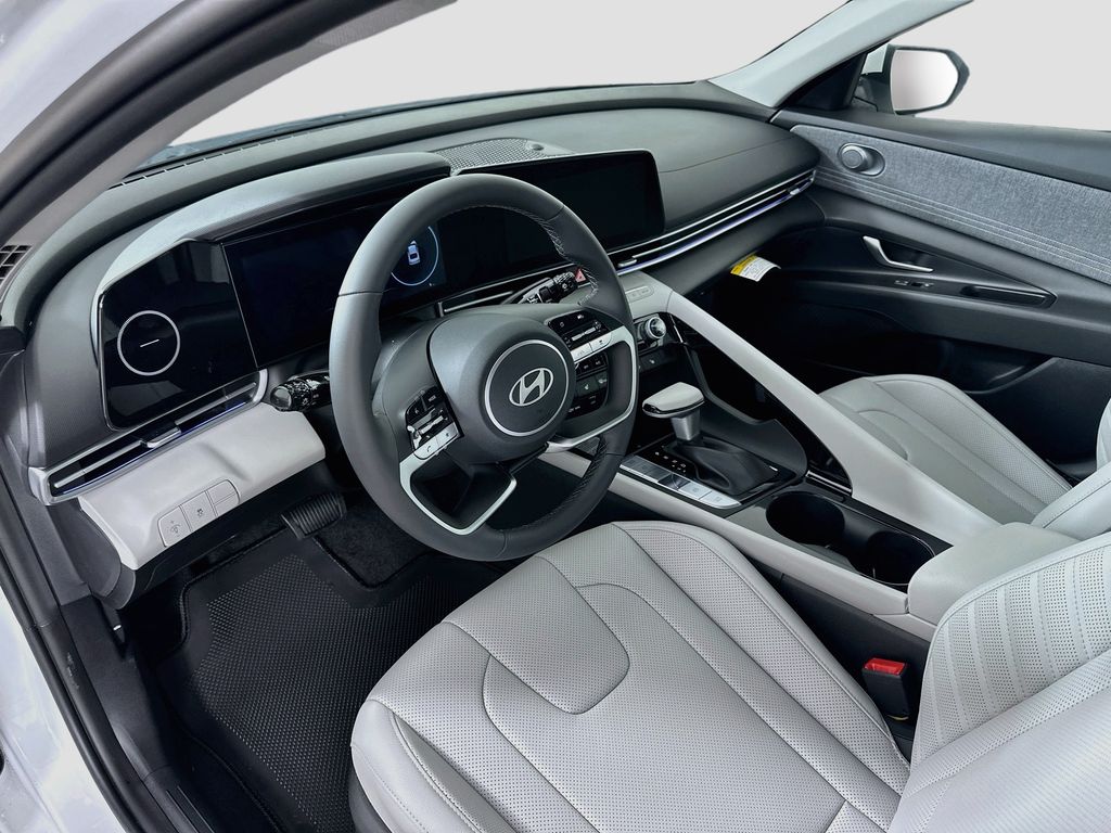 Thumbnail: 2026 Hyundai Elantra - 9