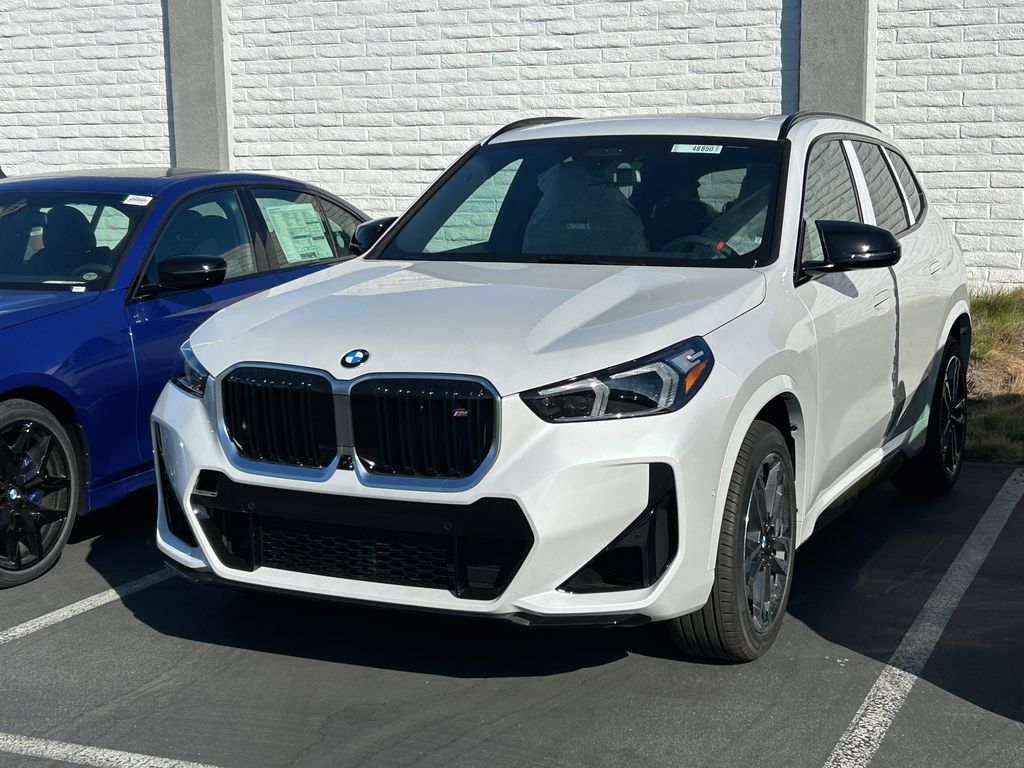 Thumbnail: 2025 BMW X1 - 2