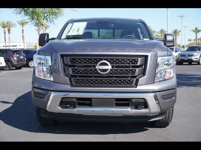 2024 Nissan Titan SV 5