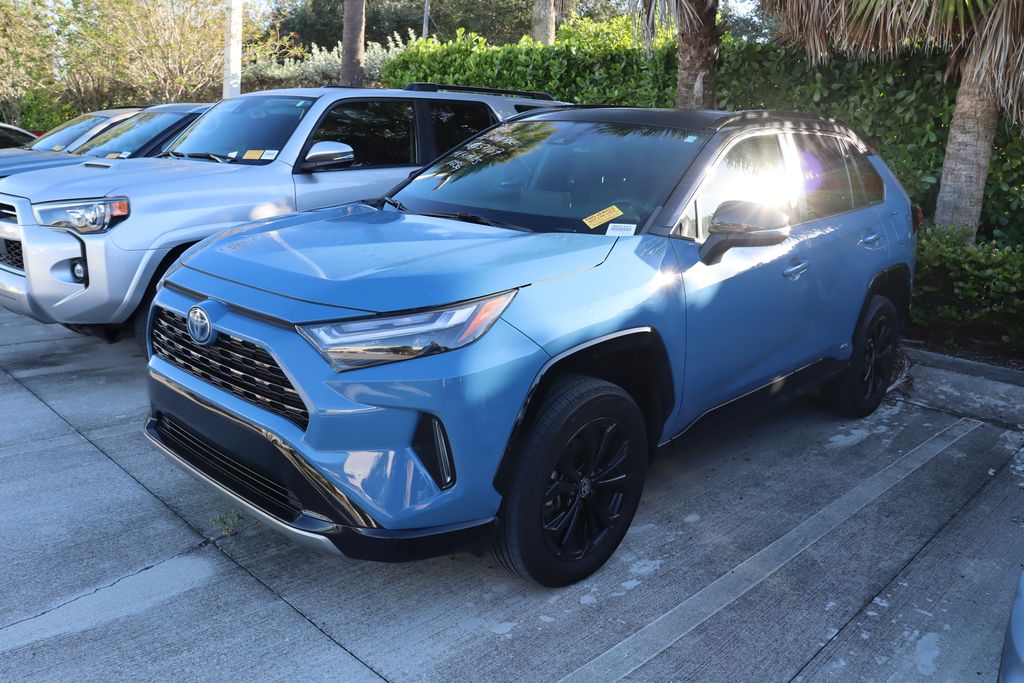 Thumbnail: 2022 Toyota RAV4 - 1