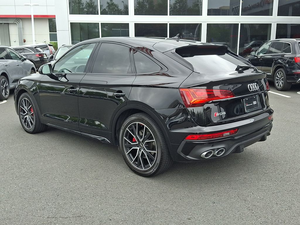 Thumbnail: 2023 Audi SQ5 - 6