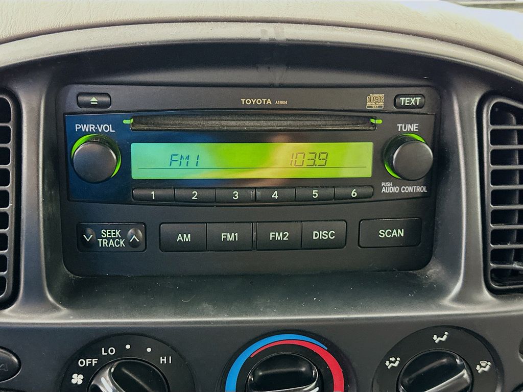 Thumbnail: 2004 Toyota Tundra - 13