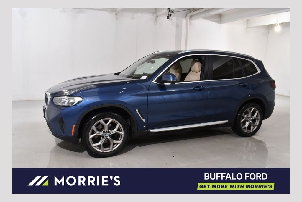 2022 BMW X3 xDrive30i's photo