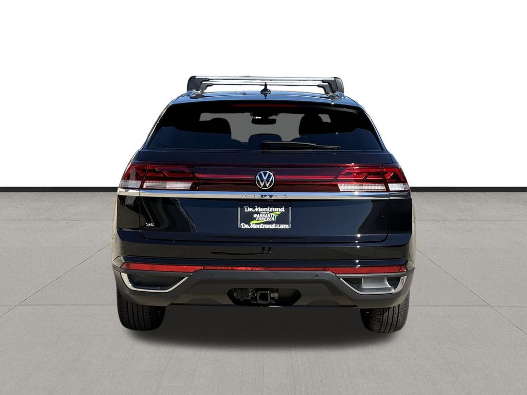 New 2026 Black Pearl Volkswagen 2.0T SE w/Technology image 6