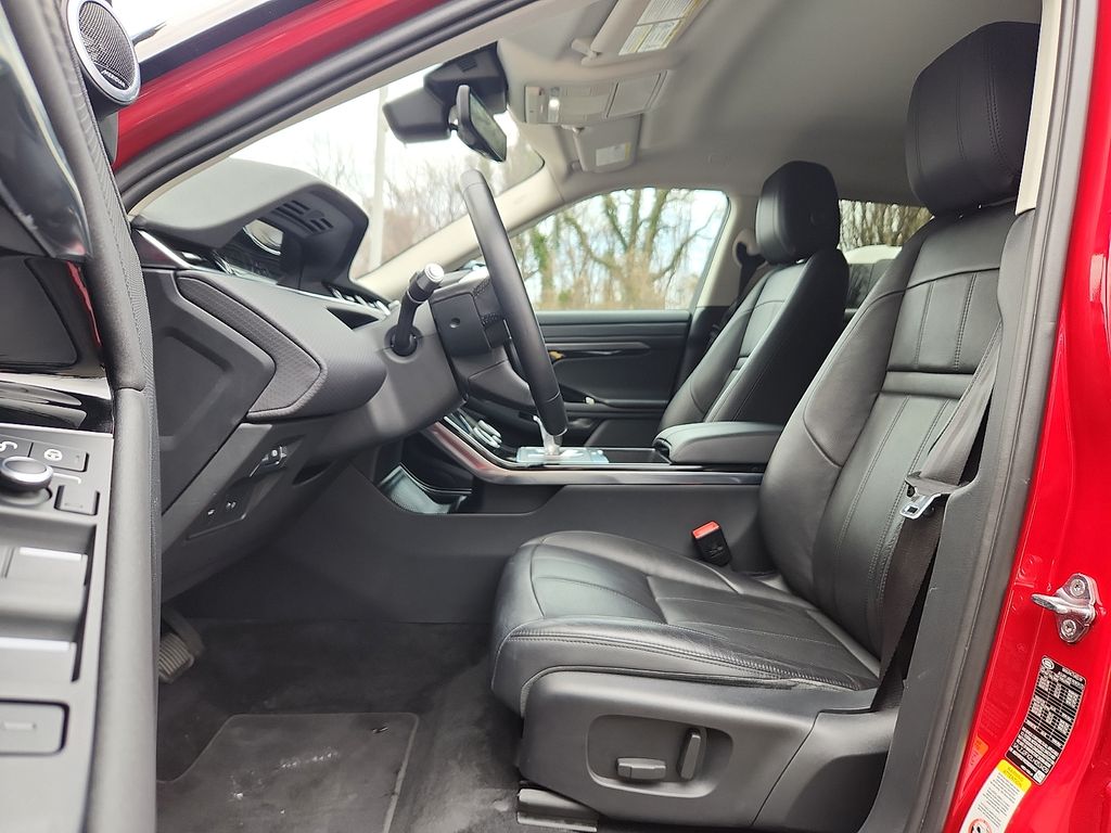 Thumbnail: 2020 Land Rover Range Rover Evoque - 13