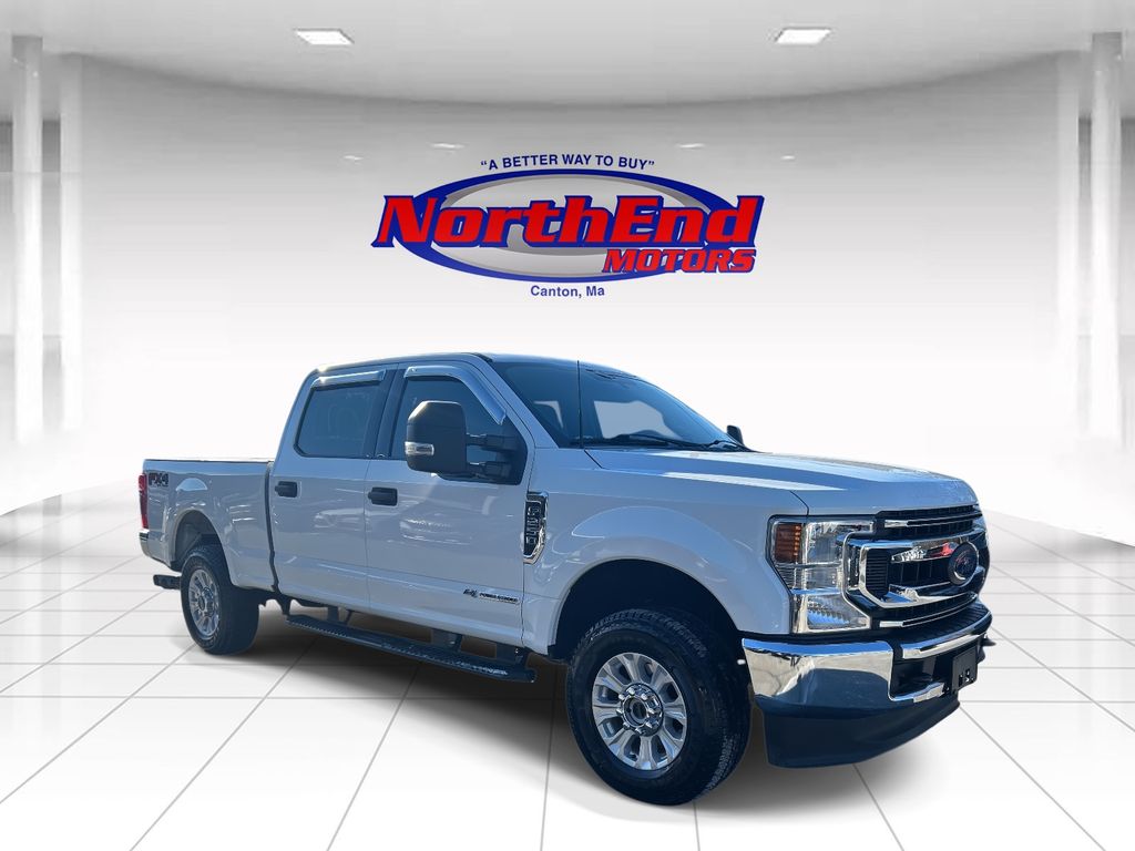 Oxford White 2022 Ford F-250 Super Duty XLT Crew Cab 4WD Pickup Truck Four-Wheel Drive Automatic