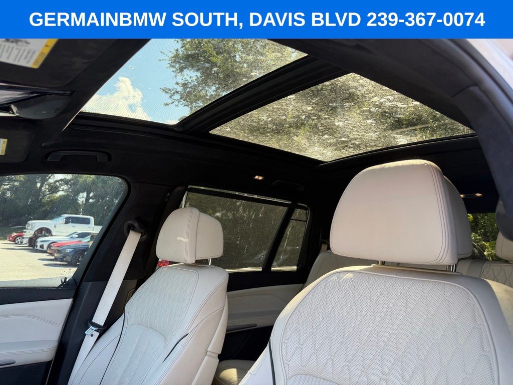 Used 2023 White BMW xDrive40i image 25