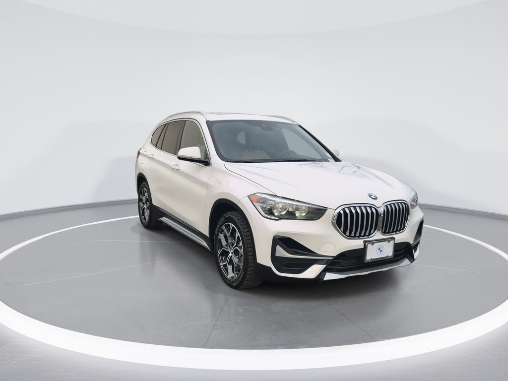 Thumbnail: 2021 BMW X1 - 2