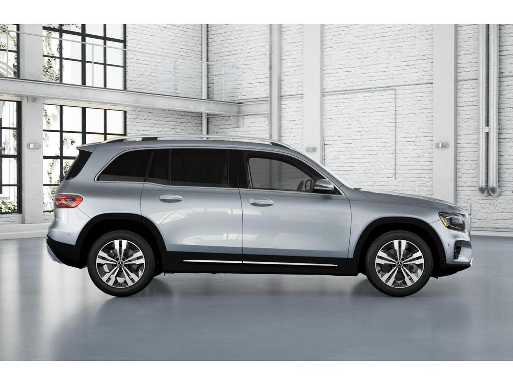 Thumbnail: 2026 Mercedes-Benz GLB - 2