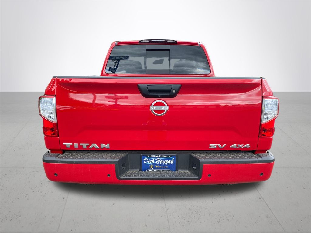 2024 Nissan Titan SV