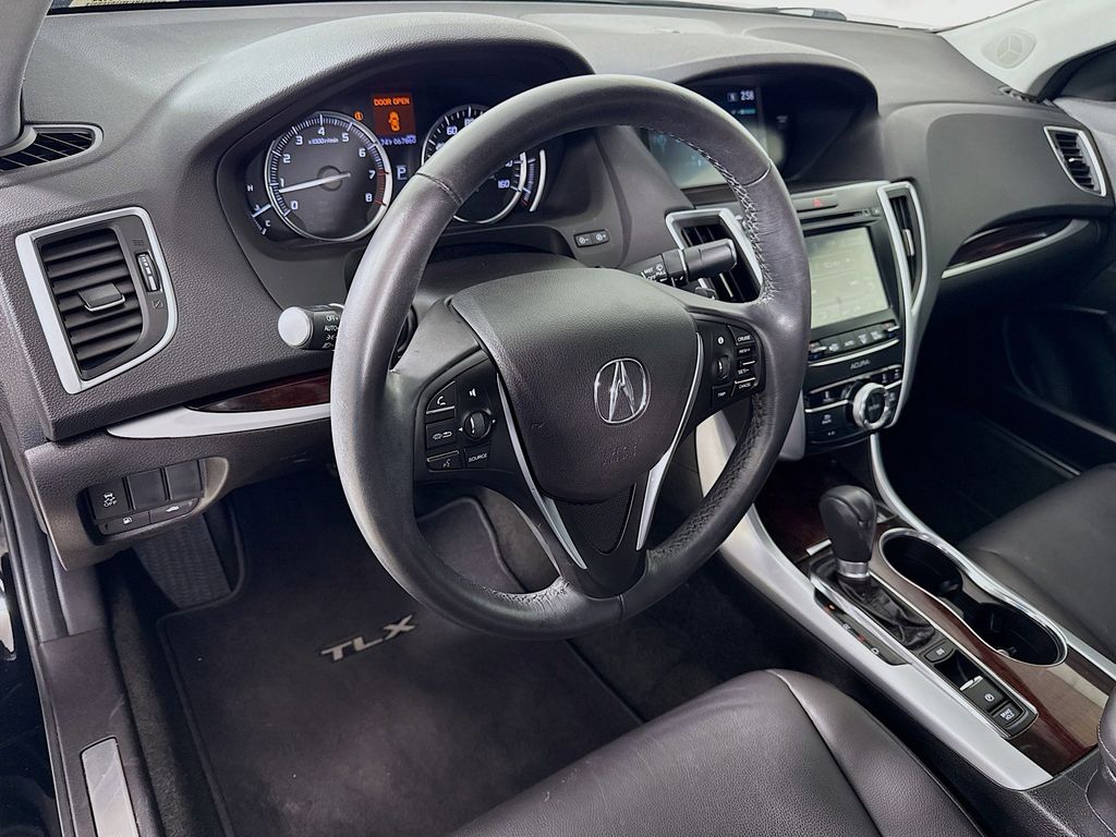 Thumbnail: 2015 Acura TLX - 9
