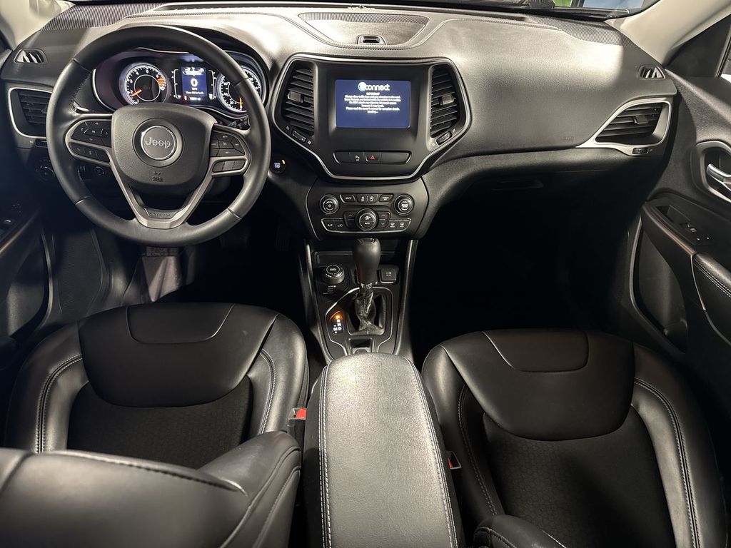 used 2019 Jeep Cherokee car, priced at $16,702