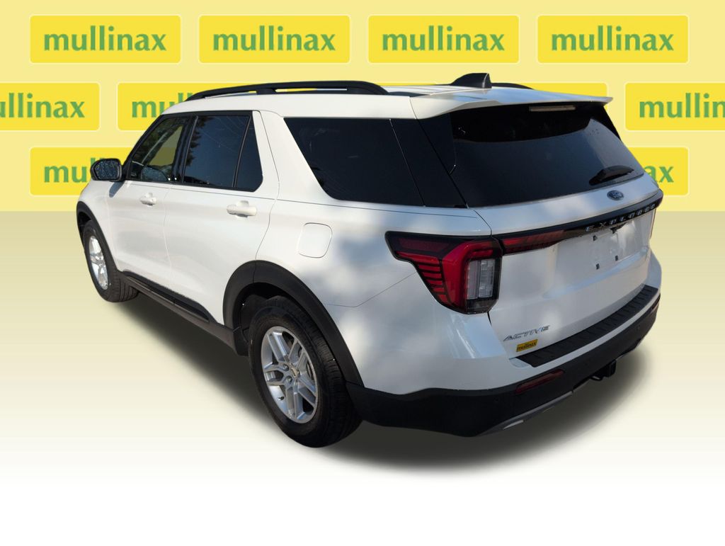 2026 Ford Explorer Active - Photo 9