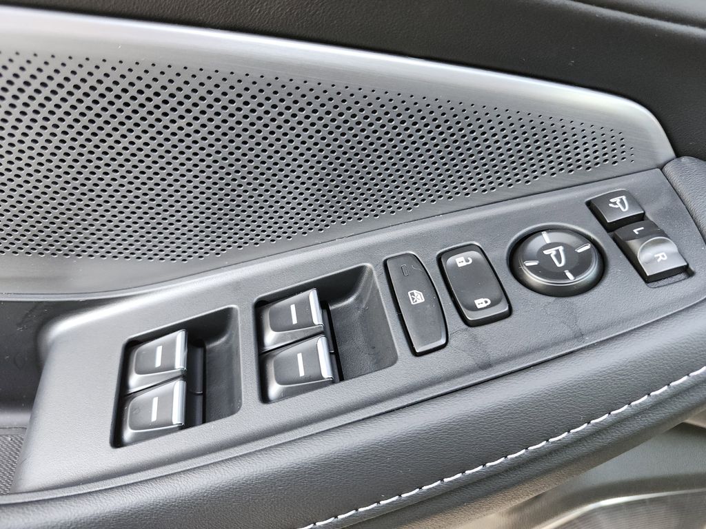 new 2026 Acura MDX car, priced at $59,250