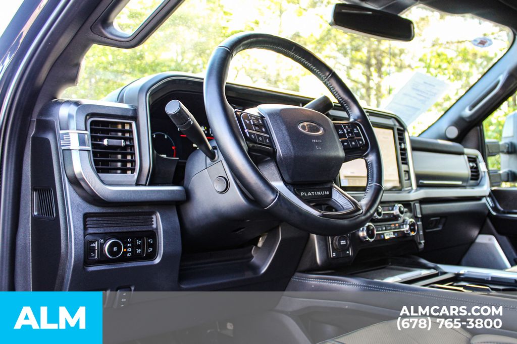 Used 2025 Black Ford Platinum image 31