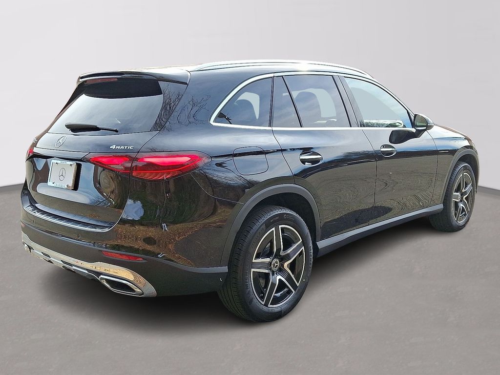 Thumbnail: 2026 Mercedes-Benz GLC - 3