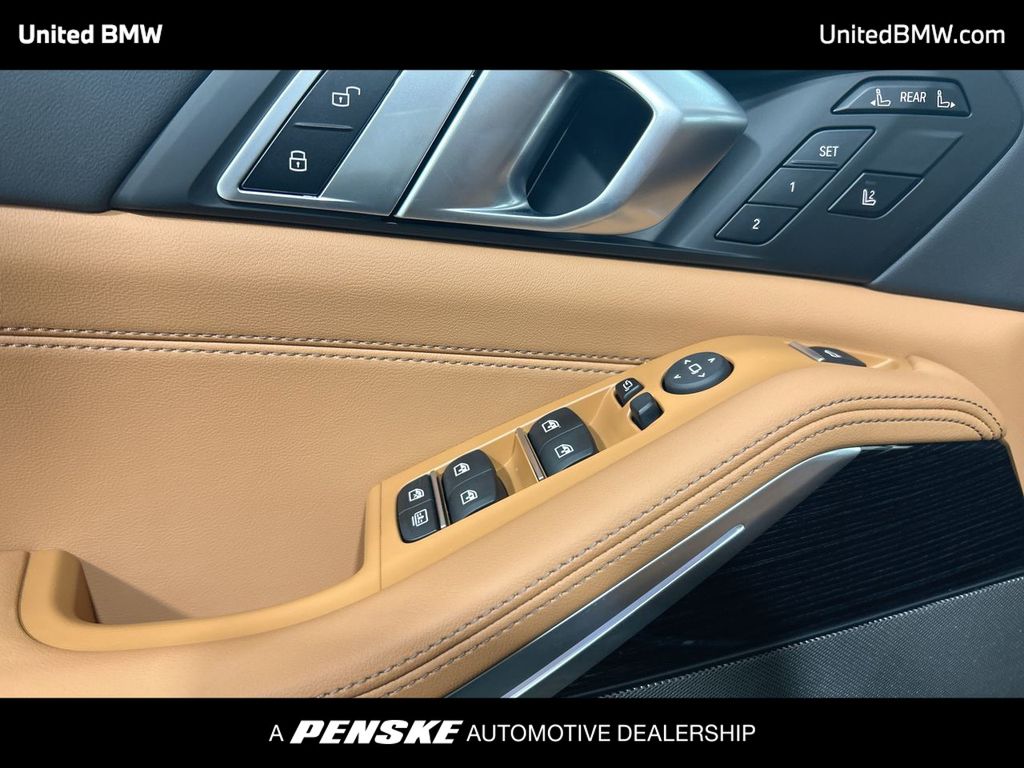 Thumbnail: 2026 BMW X7 - 11