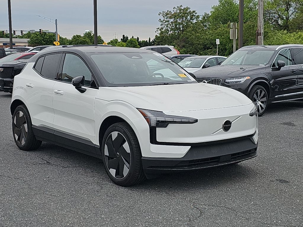 Crystal White Metallic 2026 Volvo EX30 Twin Plus eAWD SUV / Crossover All-Wheel Drive 1-Speed Automatic