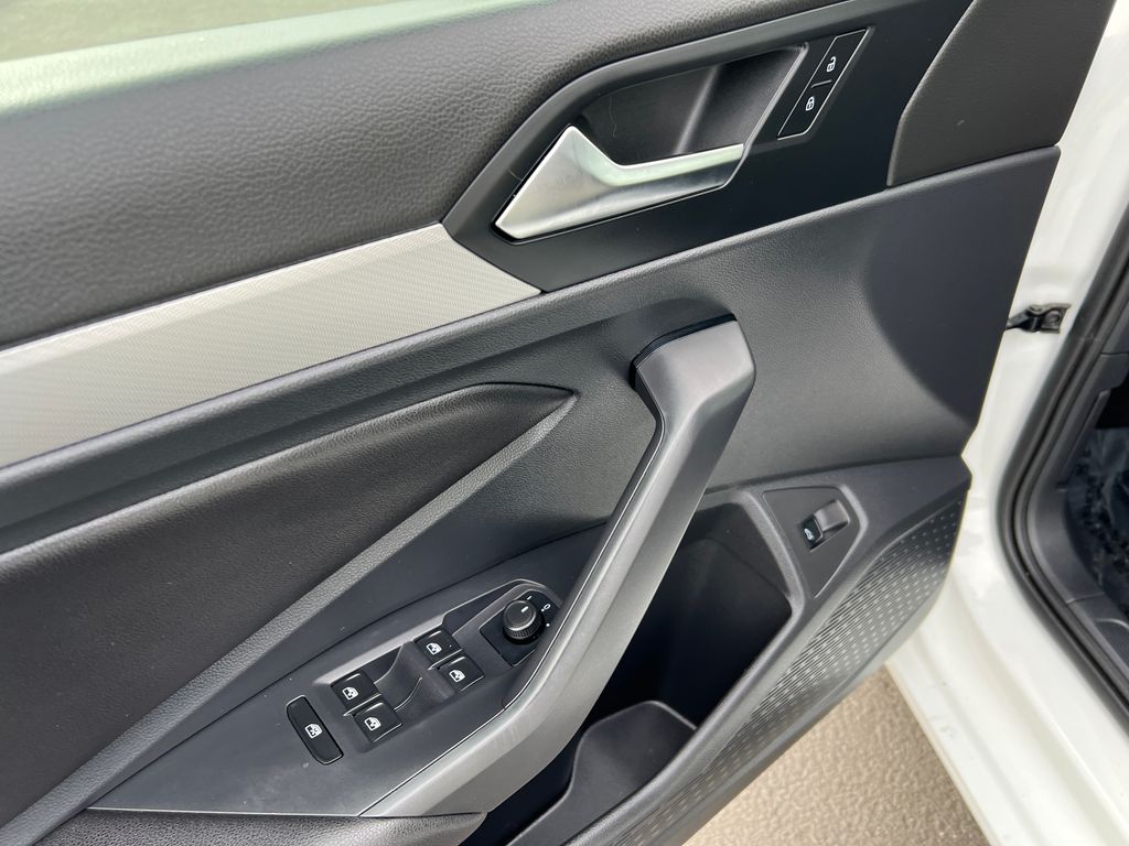 Thumbnail: 2019 Volkswagen Jetta - 13