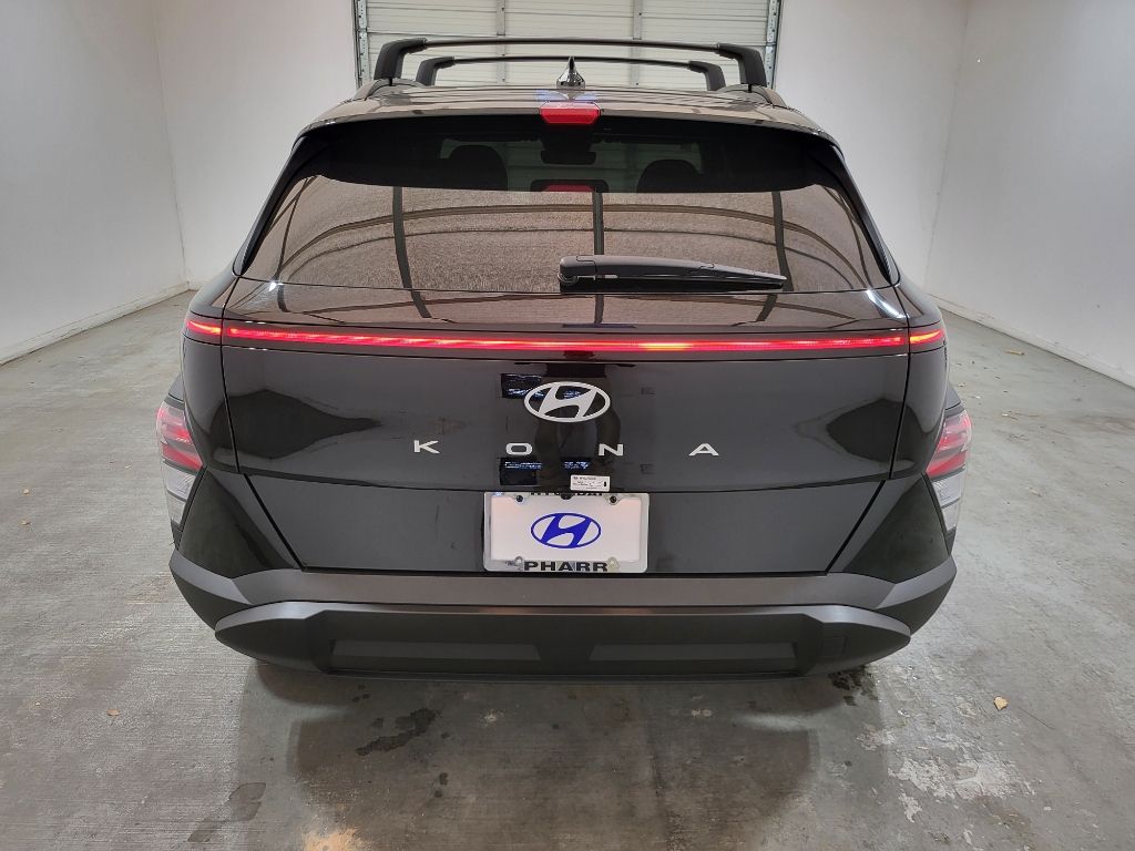 2025 Hyundai Kona SEL 3