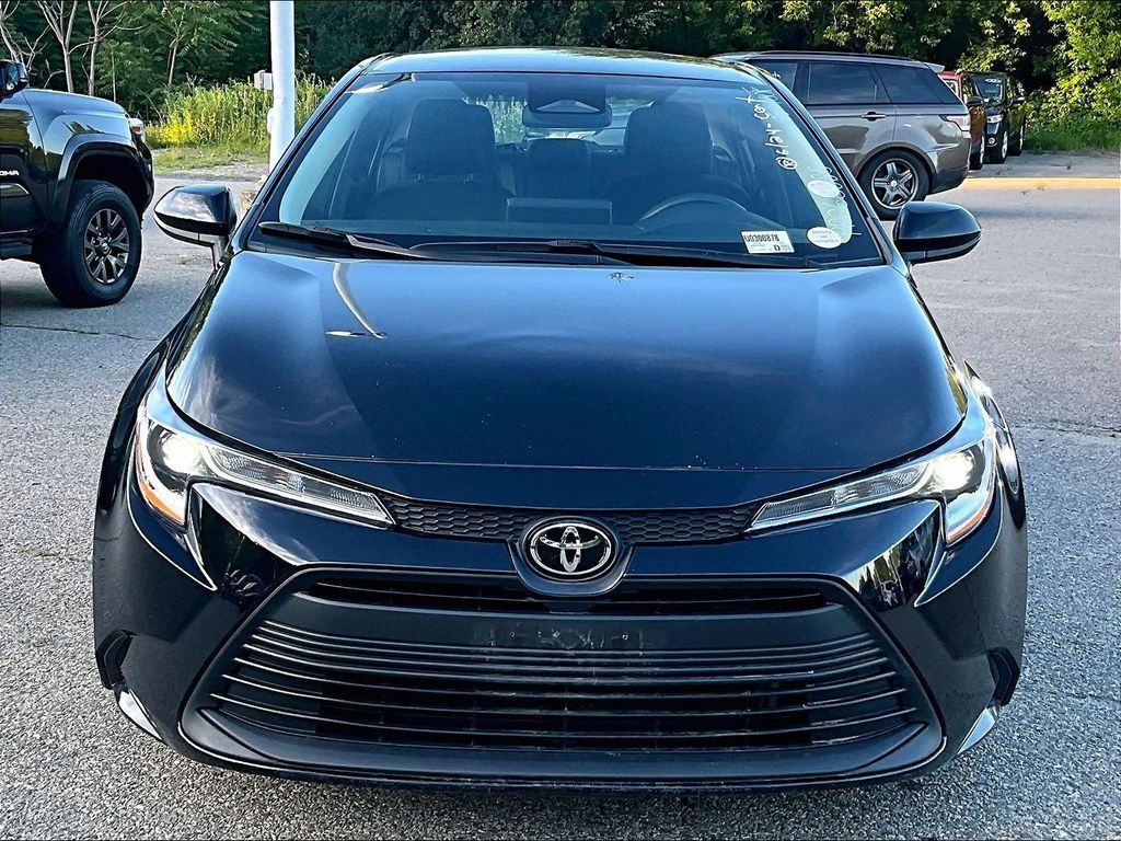 2023 Toyota Corolla — photo 2