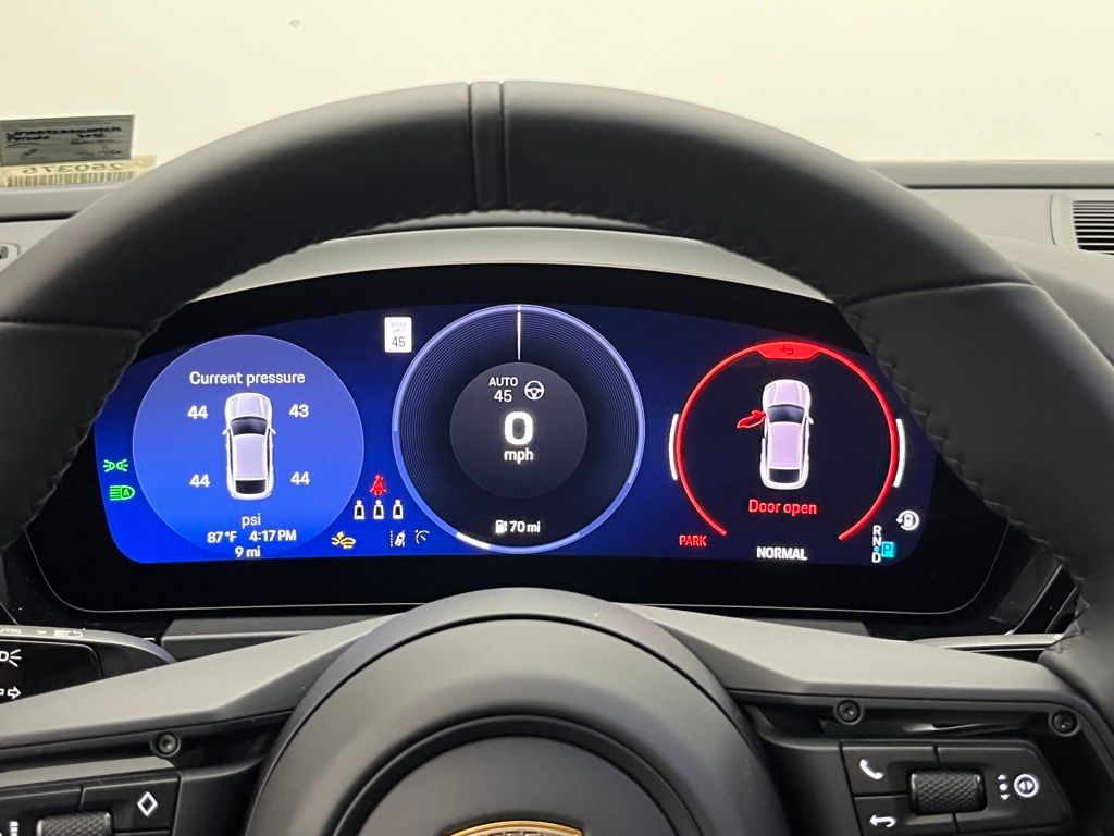 Thumbnail: 2025 Porsche Macan - 11