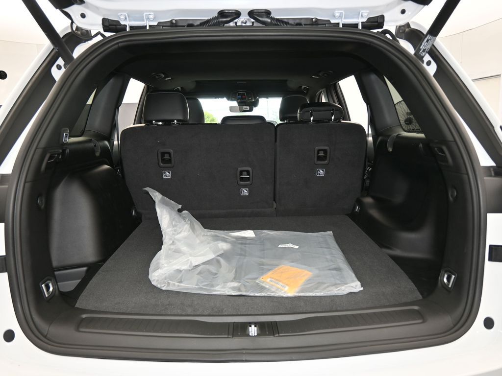 Used 2025 Bright White Clearcoat Jeep Altitude X image 32