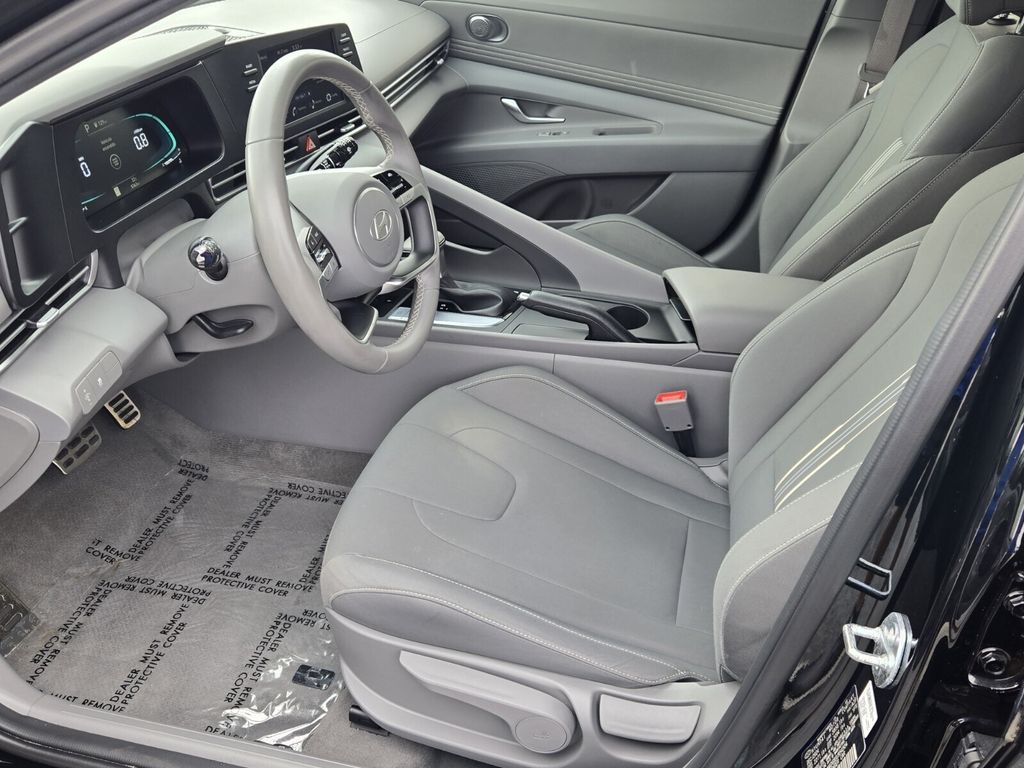2025 Hyundai Elantra - $19,999