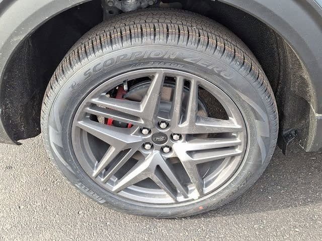 View vehicle photo 6