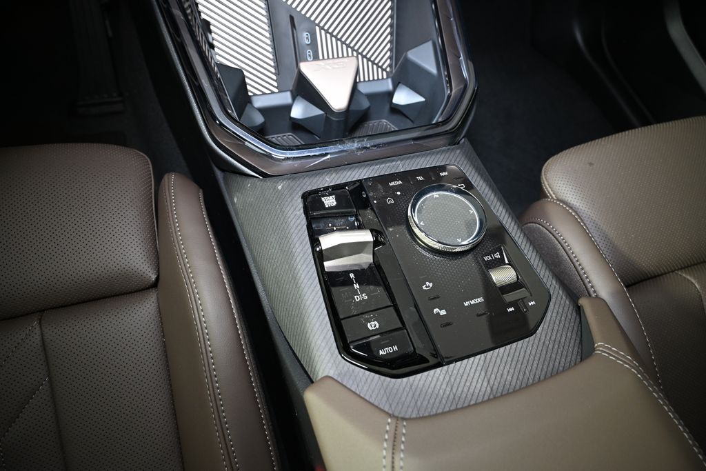 Thumbnail: 2025 BMW X3 - 19