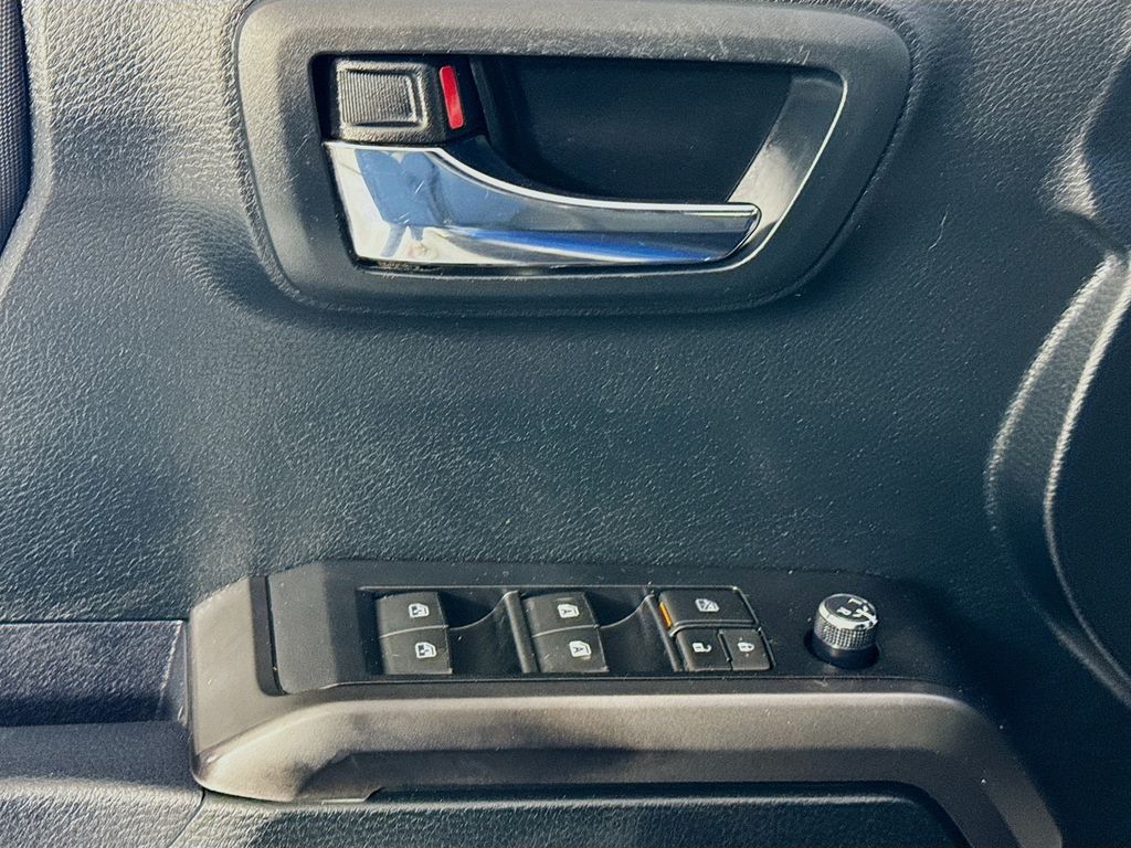 Used Car 2017 Toyota Tacoma  For Sale Under $25,000 In Austin, Texas