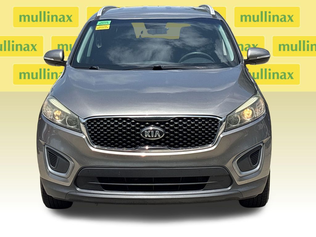 Used 2017 Silver Kia LX image 15
