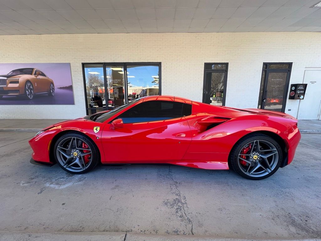 View vehicle photo 4