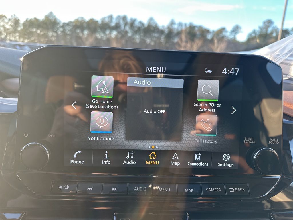2025 Boulder Gray Pearl Nissan Pathfinder Platinum FWD SUV