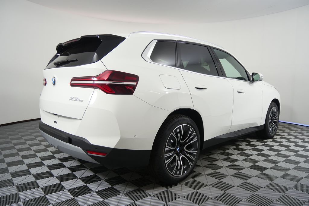 Thumbnail: 2026 BMW X3 - 3