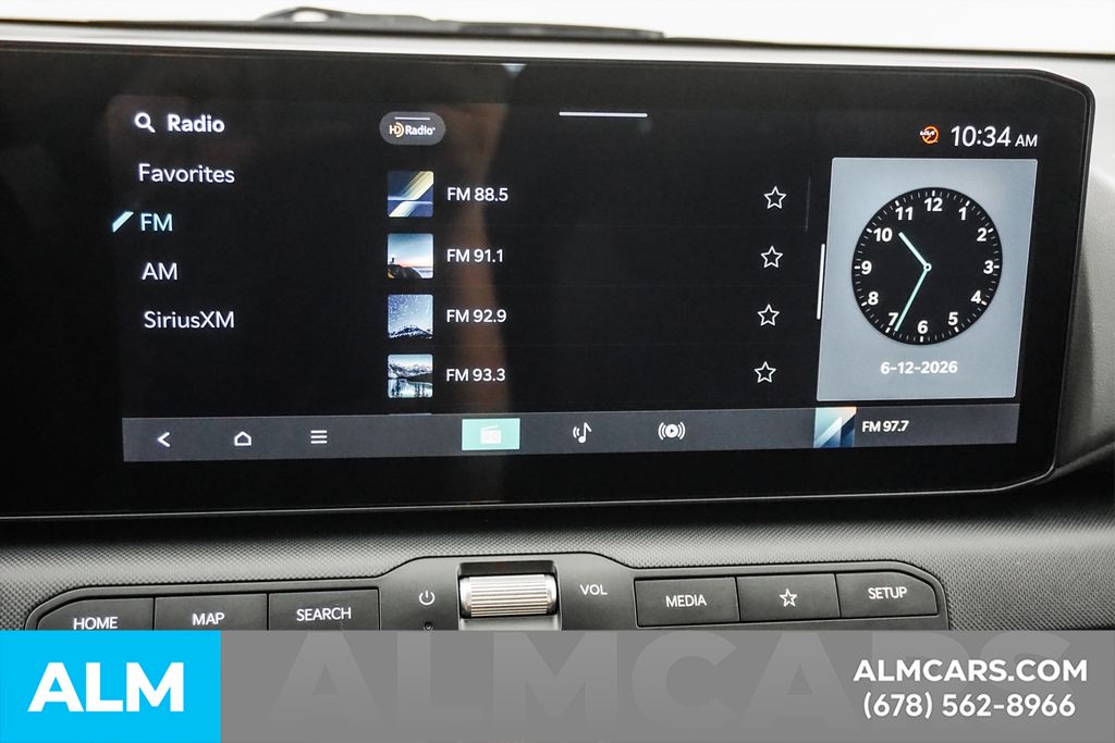 Used 2025 White Kia LXS image 34