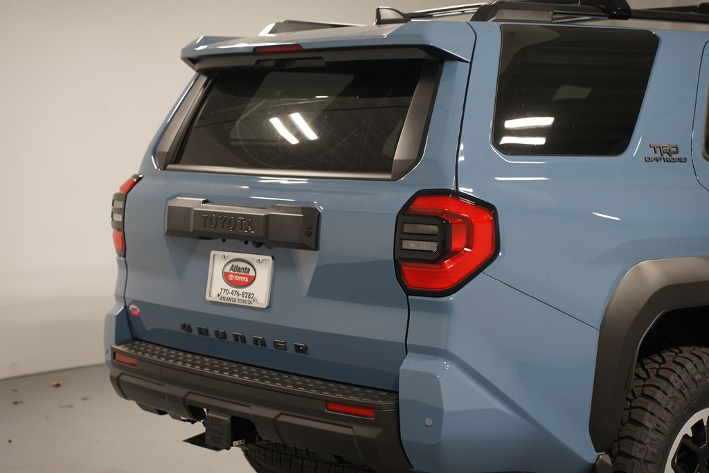 Thumbnail: 2025 Toyota 4Runner - 9