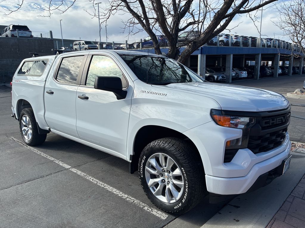 2022 Chevrolet Silverado 1500 Custom Crew Cab 4WD