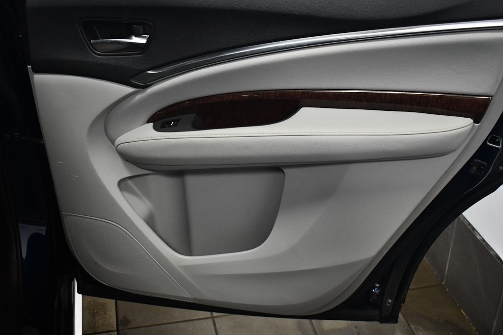 Thumbnail: 2017 Acura MDX - 30