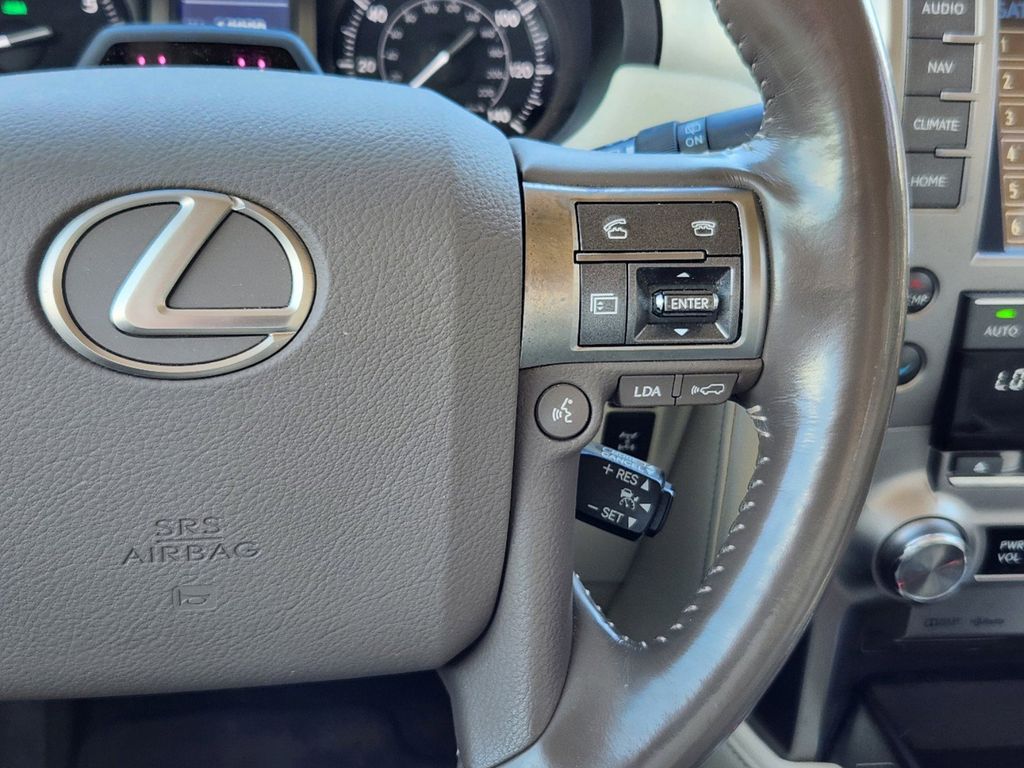 2018 Lexus GX 460 Luxury 30