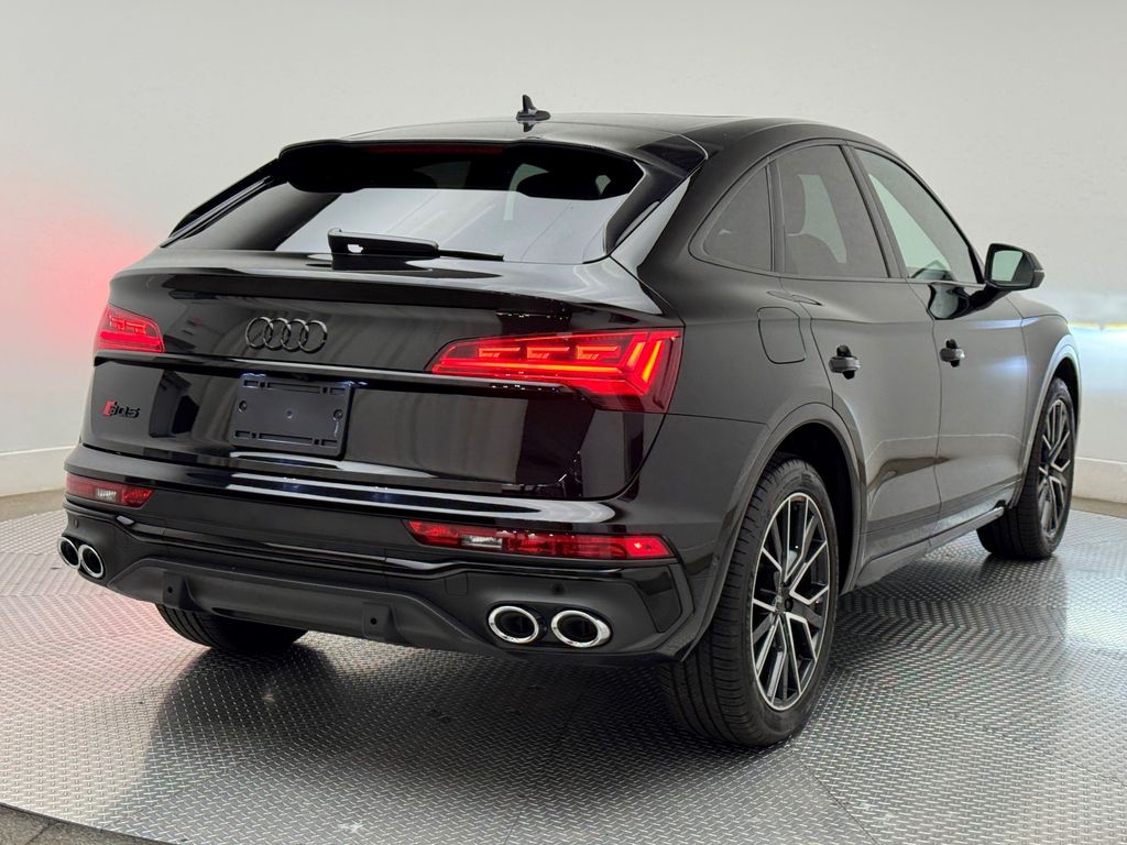 2023 Audi SQ5 Prestige 11