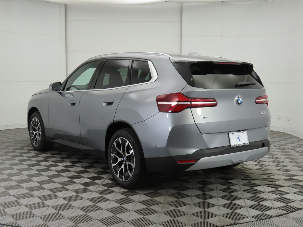 Thumbnail: 2026 BMW X3 - 8