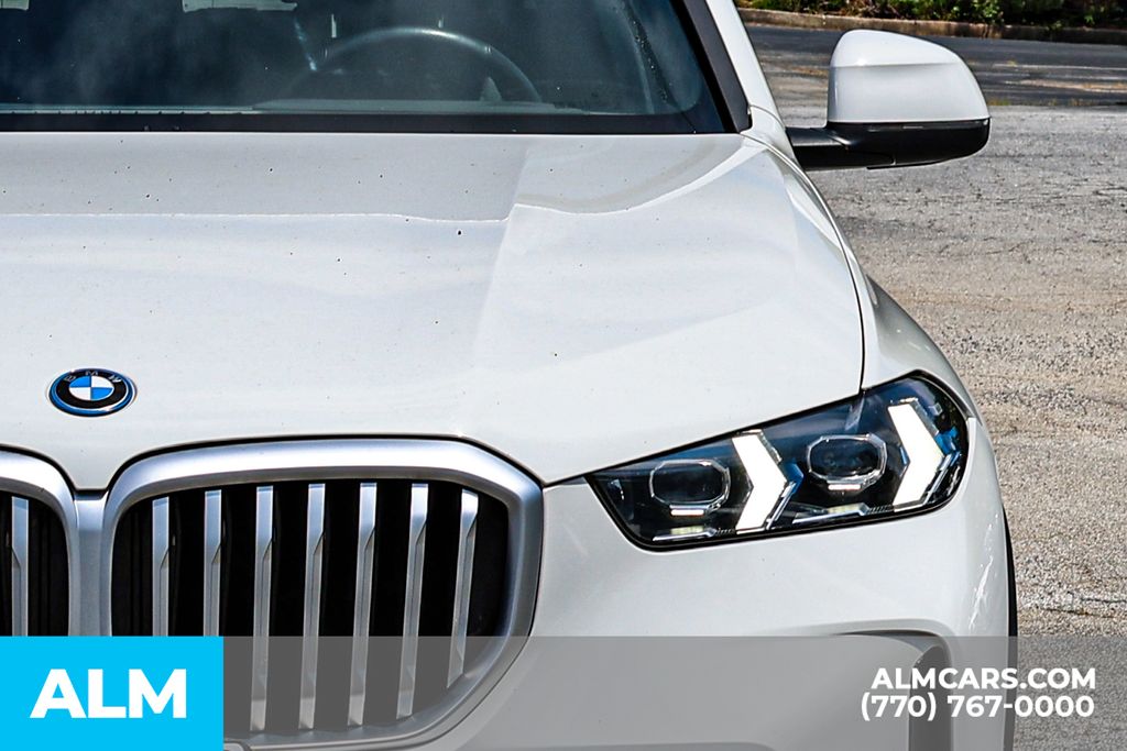 Used 2025 White BMW xDrive50e image 15