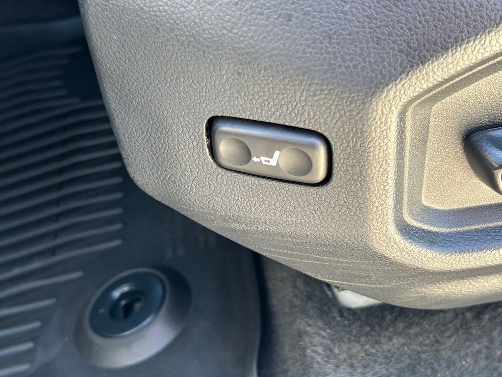 Used 2025 Toyota Tundra Truck