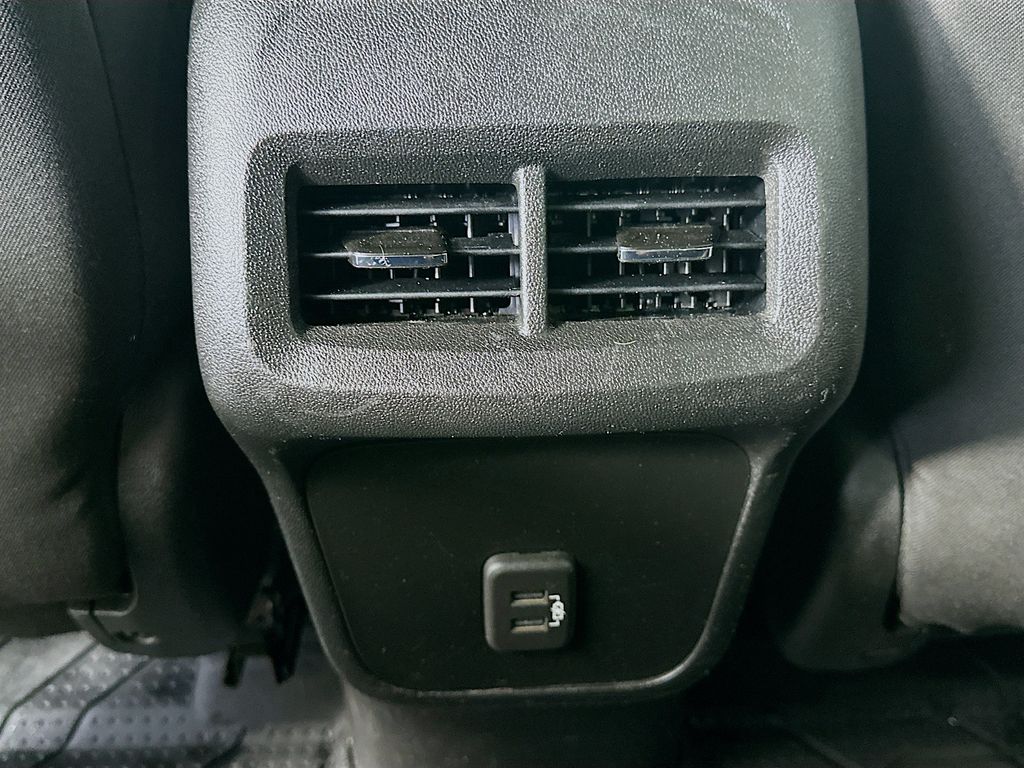 Used 2020 Silver Chevrolet LT image 20