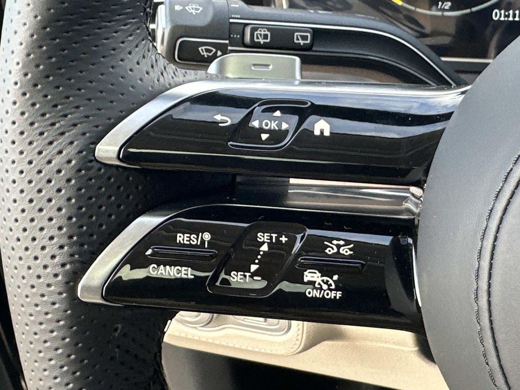 Thumbnail: 2026 Mercedes-Benz GLS - 16